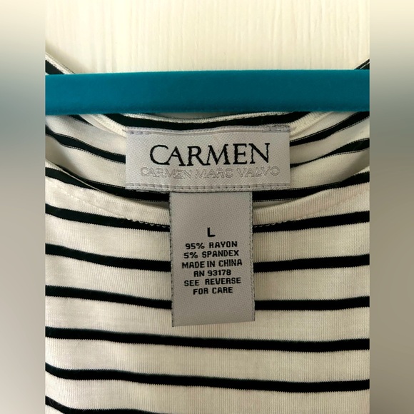 Cold-Shoulder Top - Picture 3 of 4